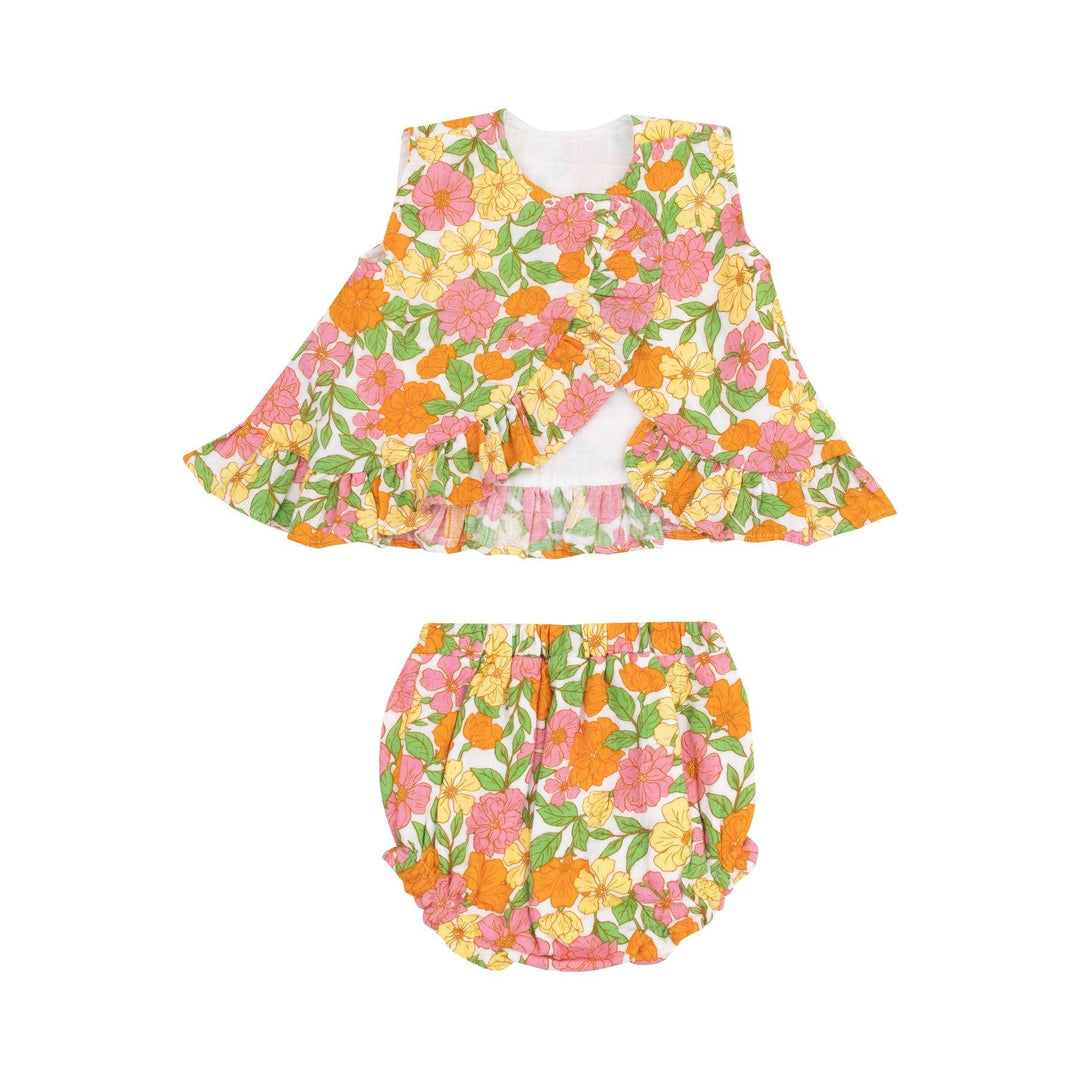 retro floral baby girl set, swing top and matching bloomer top is semi open in the back and has two snaps at the top, 
