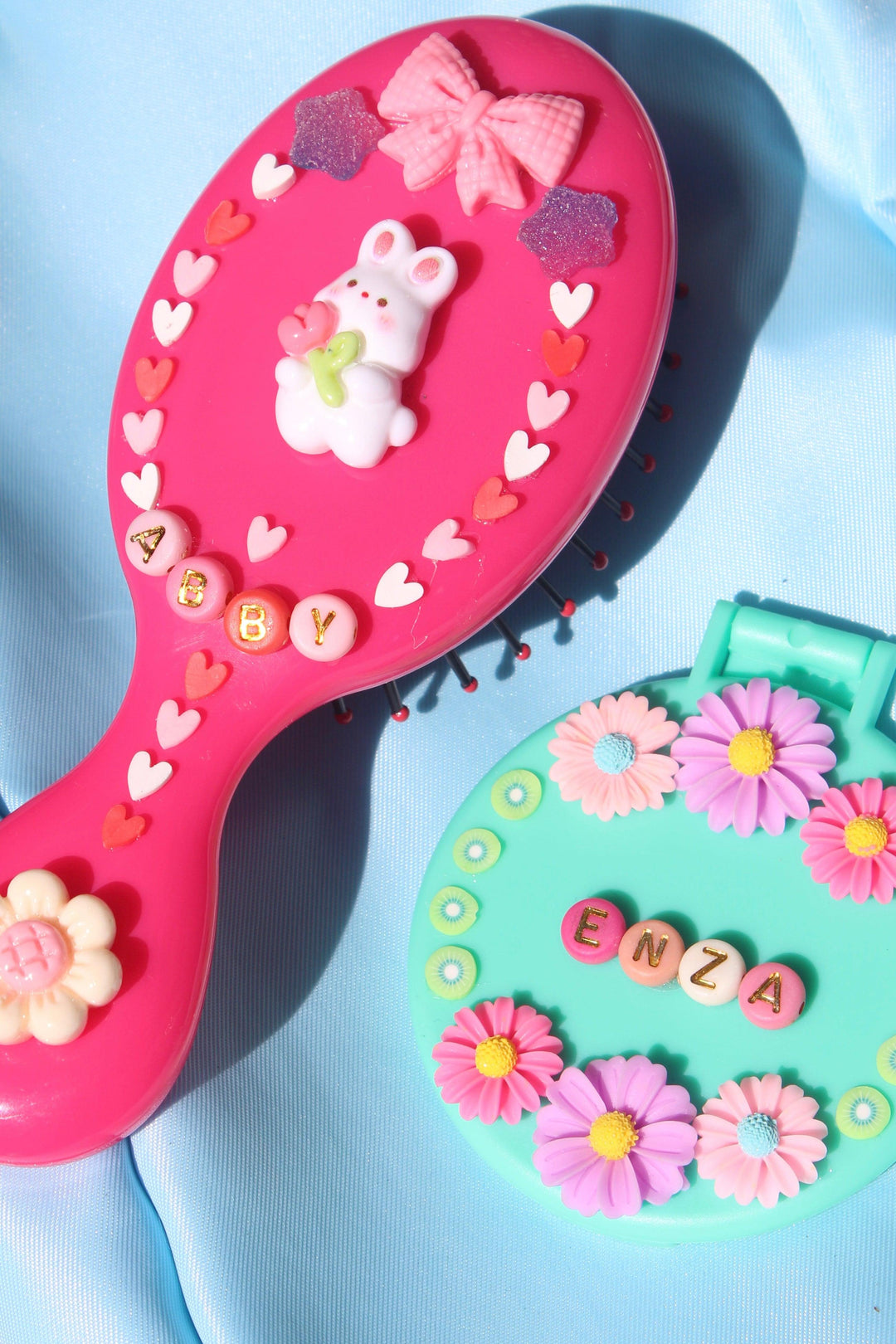 Event | Customize Mirror and Hairbrush Duo | Wednesday, June 18th