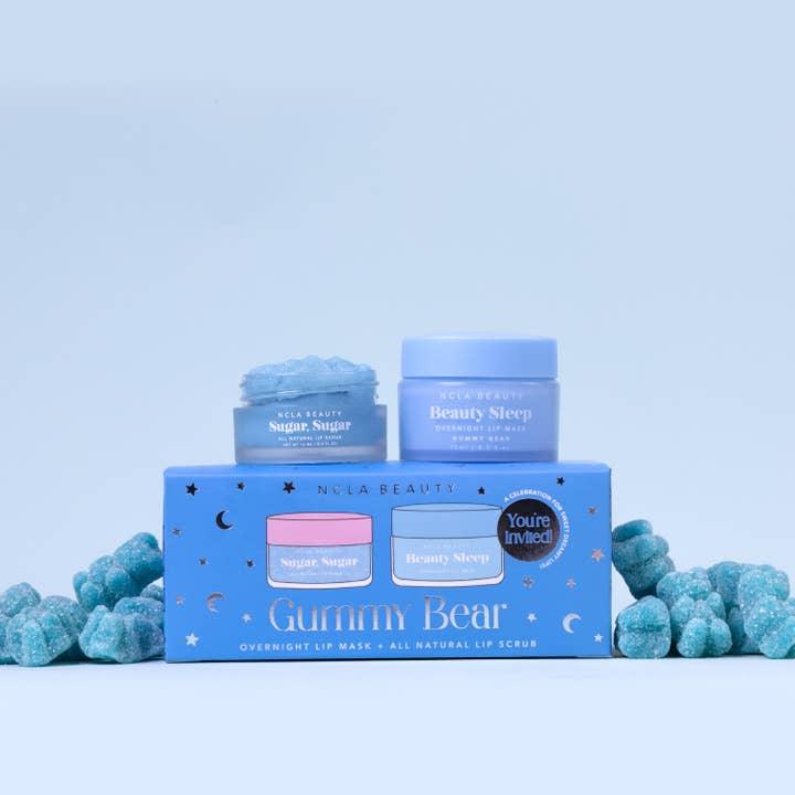 picture of lip scrub and lip mask in blue packaging the set comes in. 