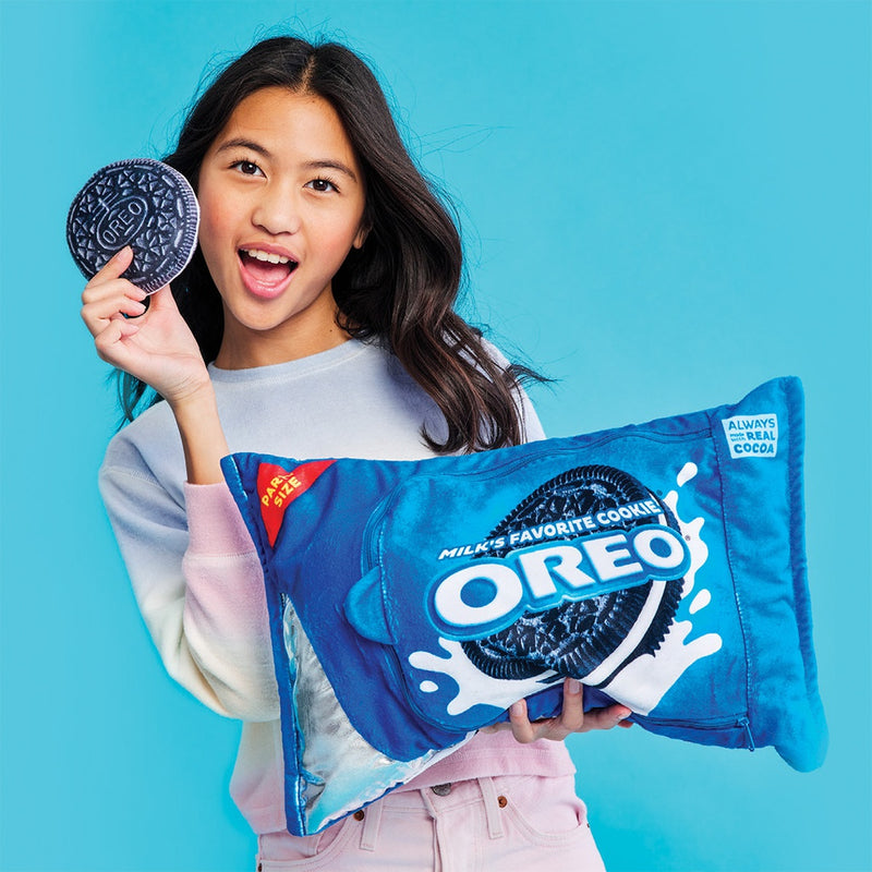 Plush | Oreo Cookies Packaging | IScream