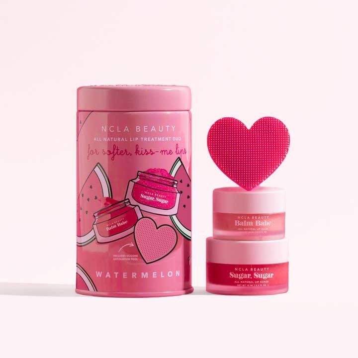 lip scrub and lip mask in vanilla scent in a gift set within a can. It also has a heart scrubber included. 