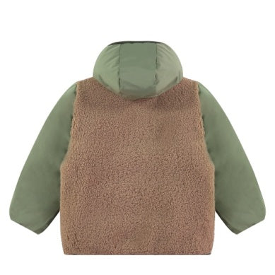 sherpa jacket with hood. camel and hunter green color. pockets on outside and front. 