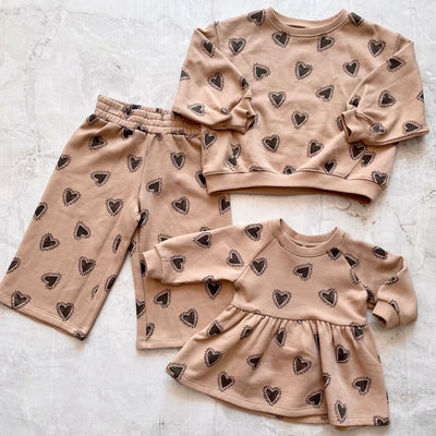 Girls Sets | 2 PCS: Oversized Sweatsuit - Hearts| Rylee and Cru