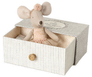 Heirloom Toys | Dance Mouse in Daybed | Maileg - The Ridge Kids