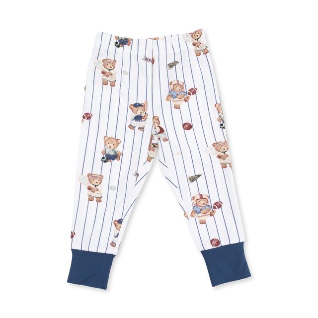 close up on the pants for the 2 piece loungewear set. 