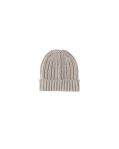 chunky knit beanie in light gray color 